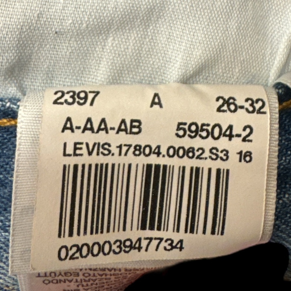 NWOT Levi’s 501 CT Jeans- Women’s 30x28” - Picture 4 of 7